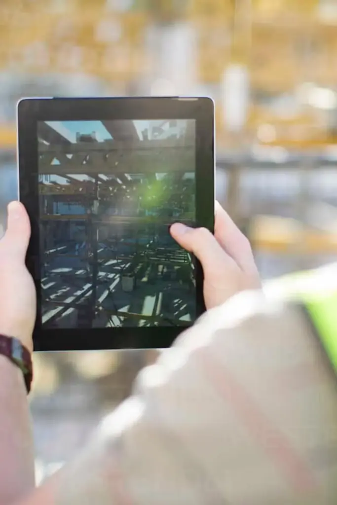 Use of AR and VR in Construction — Applications: On-Site Assistance